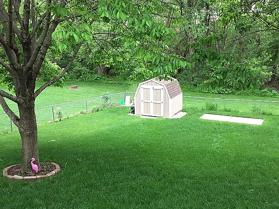 Backyard with no neighbors!