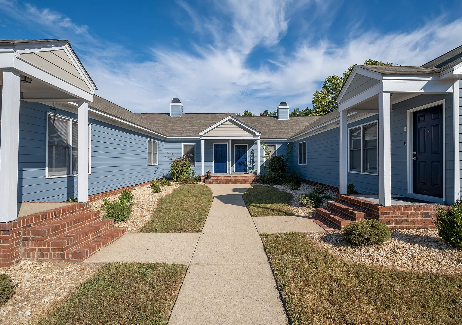 MILLBROOK POINTE APARTMENTS — Photo 4