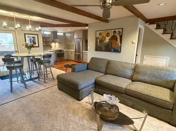 615 Bishops Lodge Rd APT 2, Santa Fe, NM 87501