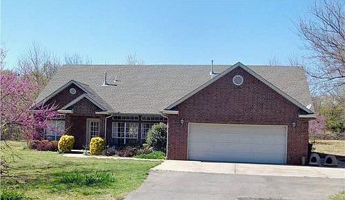 2nd image of 5228 Blue Jay Cir