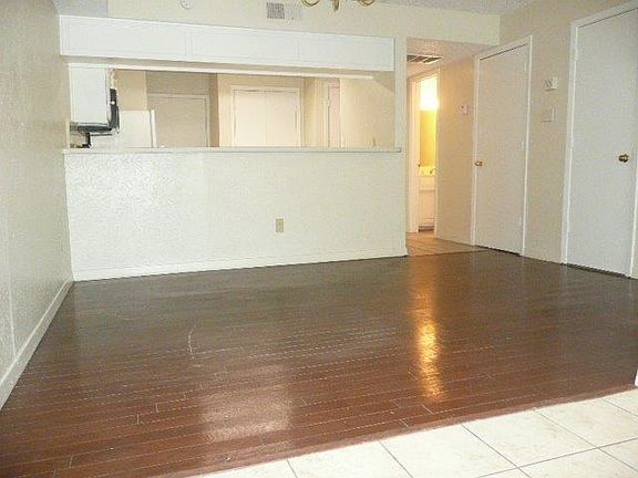 4th image of 7414 Fair Oaks Ave APT B6