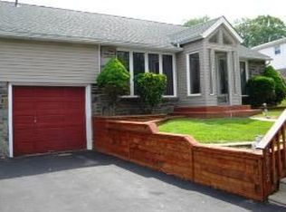 2212 Cambridge Rd, Broomall, PA 19008