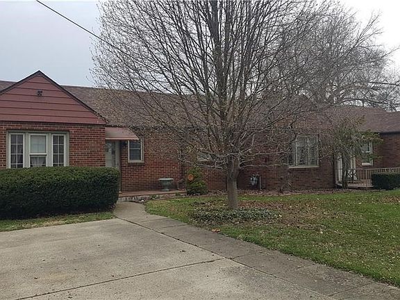 South drive that leads to in-law quarters