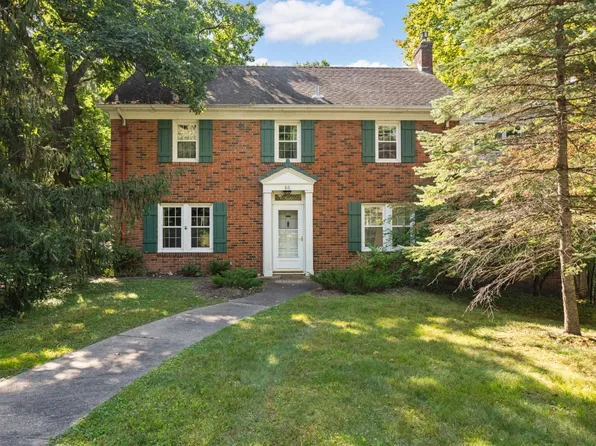 86 Locust St, Saint Paul, MN 55115