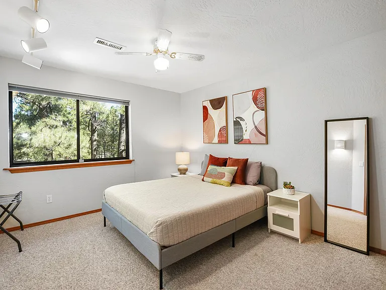 Upstairs Bedroom 1