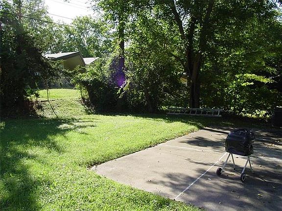 4th image of 3121 N 51st Ter