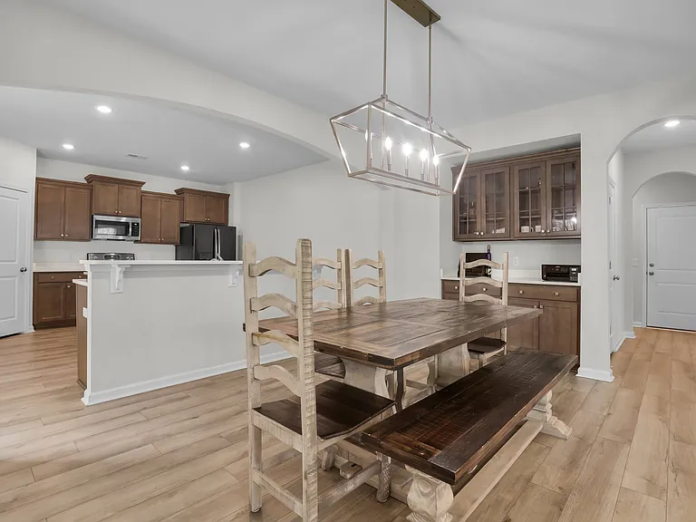 2980 Kingswood Dr — Photo 10