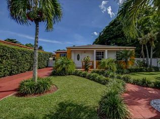 5900 SW 42nd Ter, Miami, FL 33155