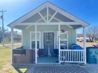 200 W Riley St, Bowie, TX 76230