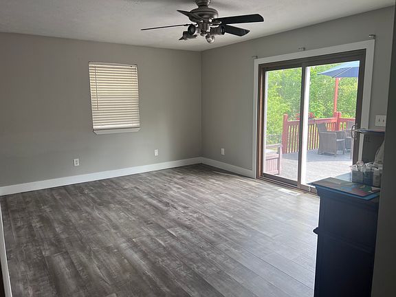 4th image of 833 Sherwood Dr