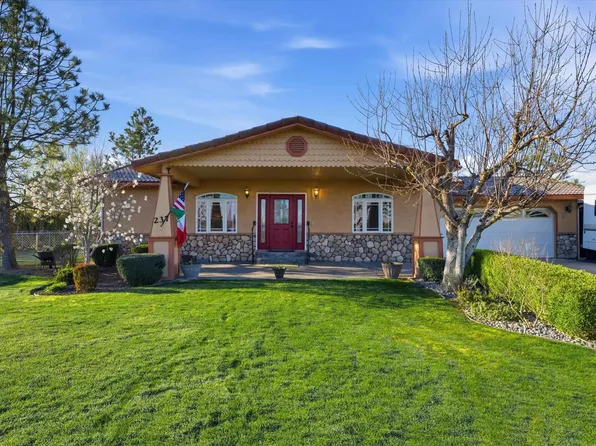 237 Reeds Rd, Touchet, WA 99360