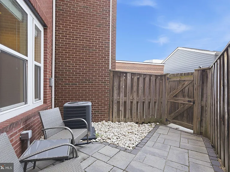 8923 Quarry Rd — Photo 39
