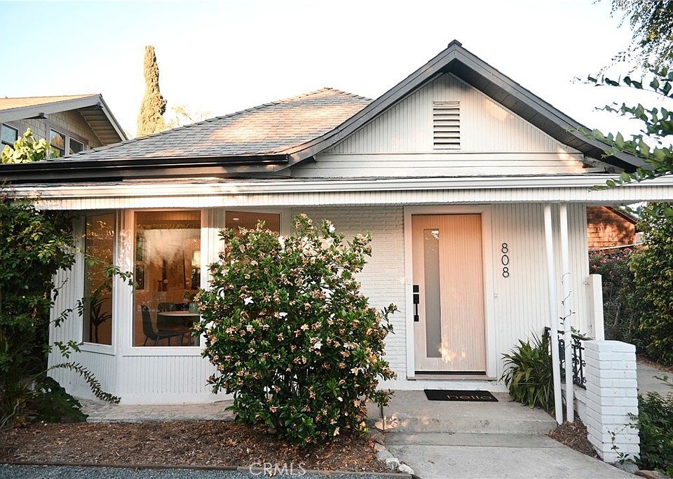 1st image of 808 S Los Robles Ave