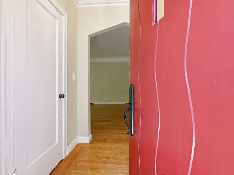 126 Jeter St — Photo 4