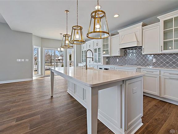 5th image of 5838 Spinney Ct #33