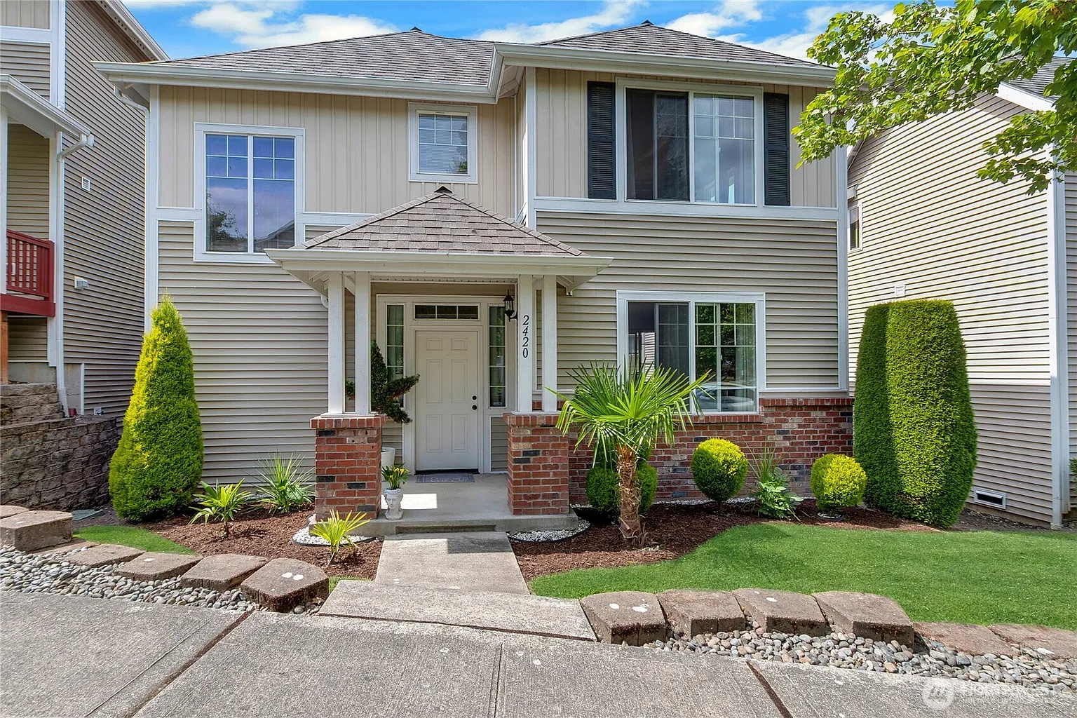 2420 Chateau Drive photo 1
