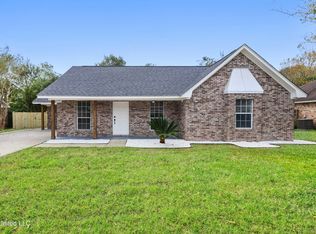 15075 Rosewood St, Gulfport, MS 39503