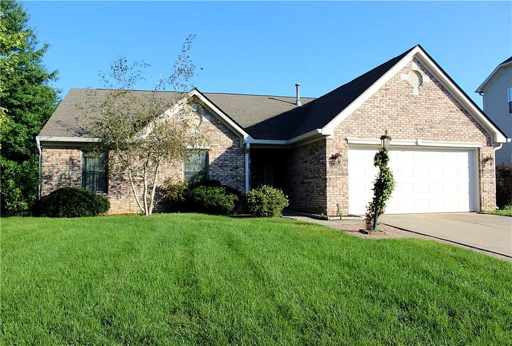 109 Oakview Dr photo 1
