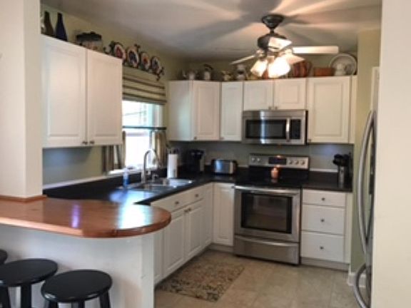 3rd image of 2617 Darby Dr