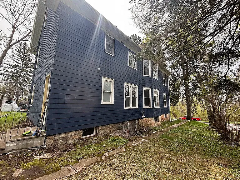 3015 Wellington St — Photo 14
