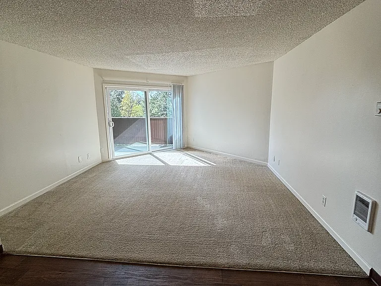 West Slope Terrace — Photo 40