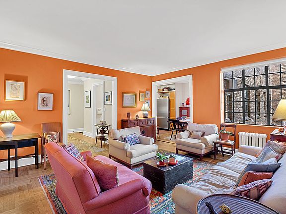 2nd image of 116 Pinehurst Ave APT D31