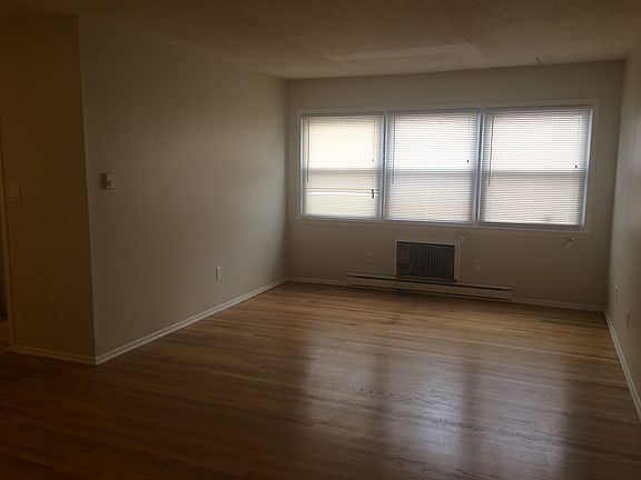 4th image of 35 Springside Ave APT H1