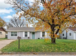 808 Dumas Dr, Bryan, TX 77803