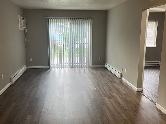 2nd image of 1516 Avery St #3