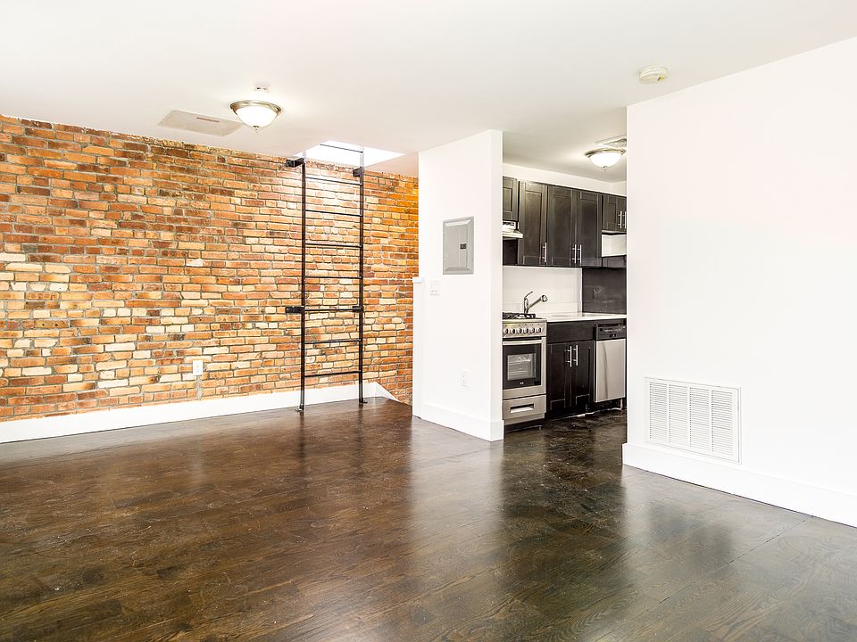 1st image of 589 Putnam Ave APT 3