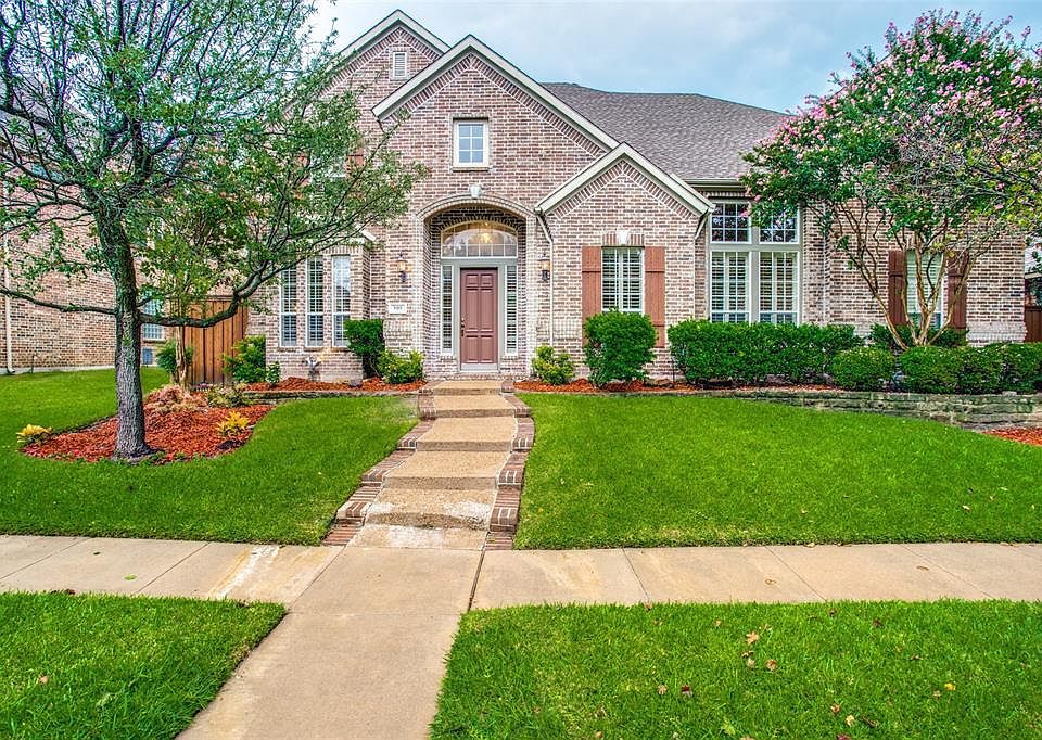 1st image of 707 Longwood Dr