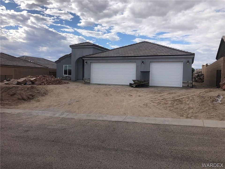 1st image of 2121 E Desert Greens Dr