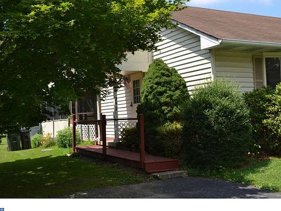 2nd image of 242 Norton Ave
