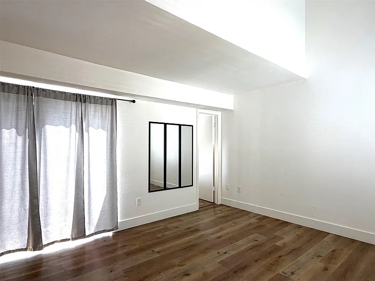 9809 Richmond Ave #E5 — Photo 7