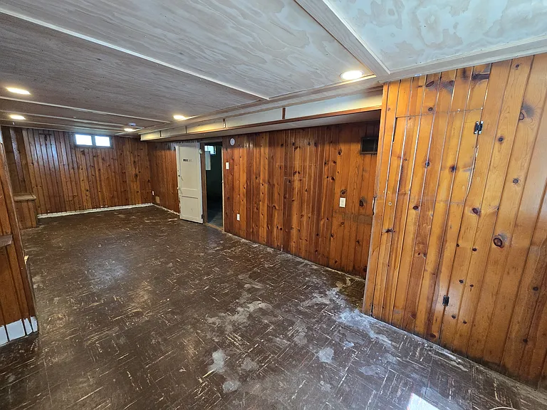 1812 Logan Ave — Photo 24