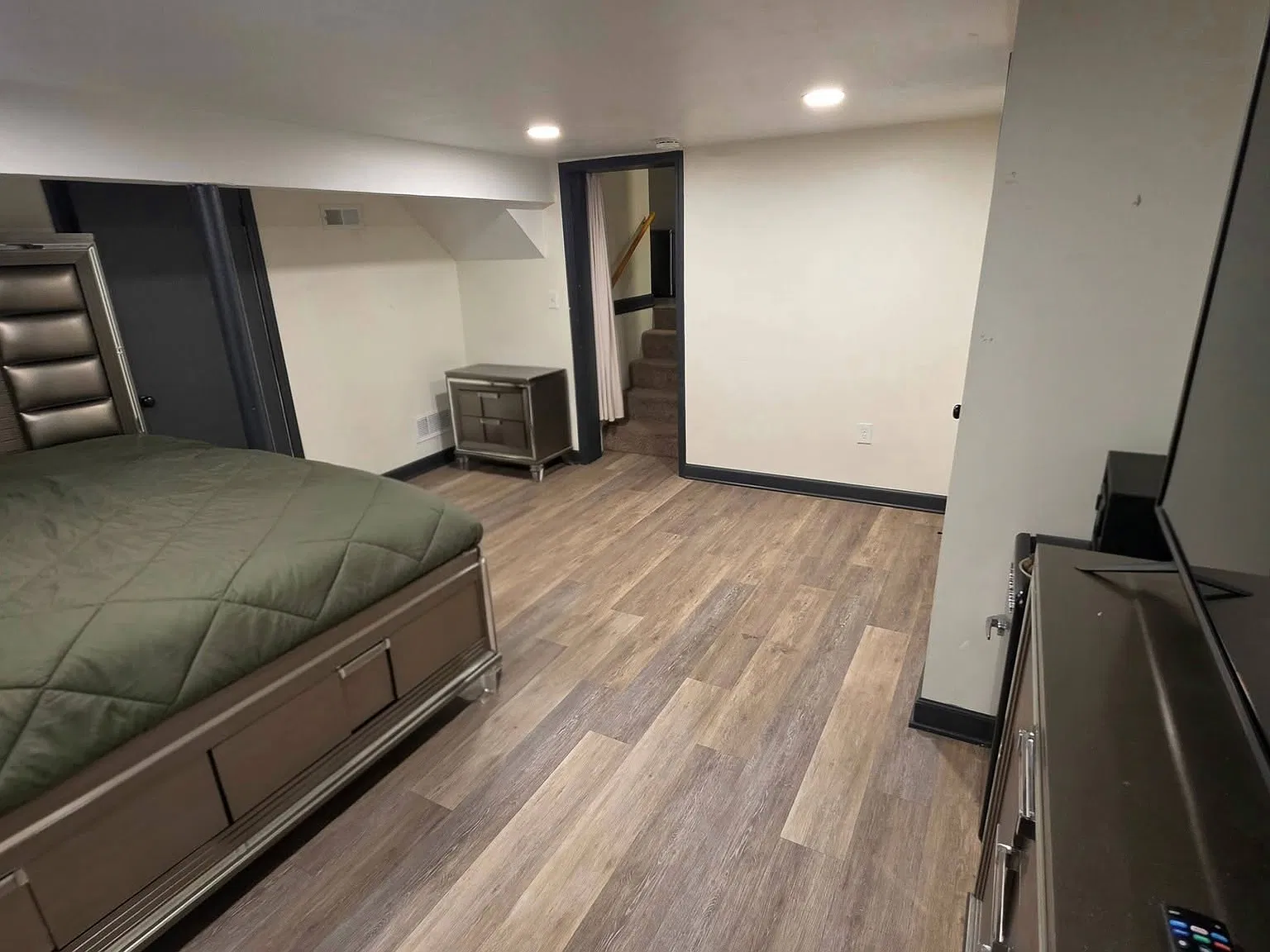 1 bed, $1,000 — Photo 3