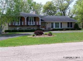 1612 Jack Oak Rd, Cassville, WI 53806