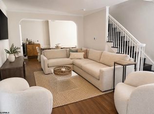 126 E Groveland Ave, Somers Point, NJ 08244