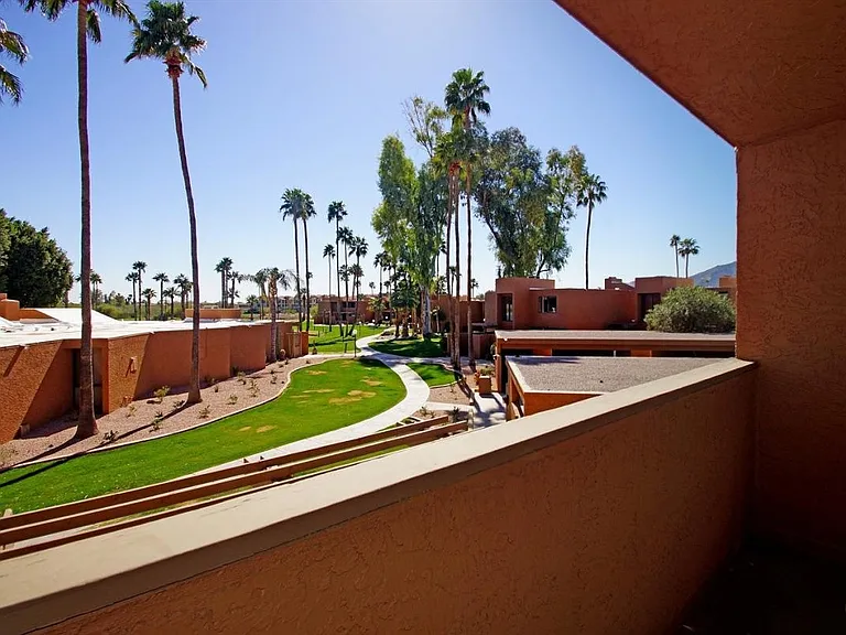 7401 N Scottsdale Rd #28 — Photo 2