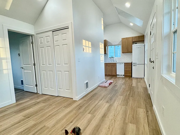 15003 W Thorne Ln SW — Photo 9