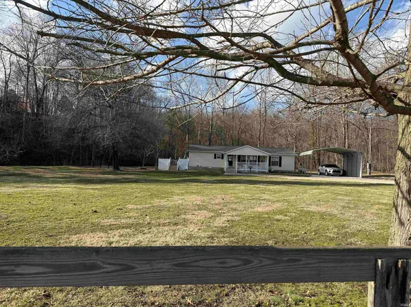 115 Elm St, Heltonville, IN 47436