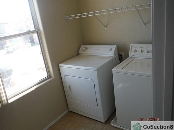 4th image of 860 Sheerwater Ave