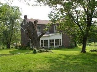 338 Pandora Rd, Derry, PA 15627