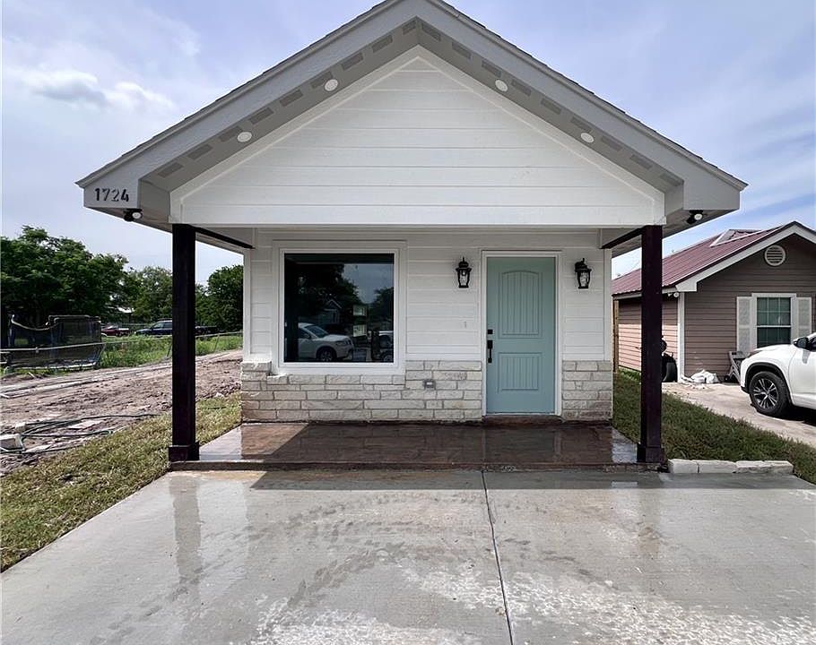 1st image of 1726 La Paloma Ave