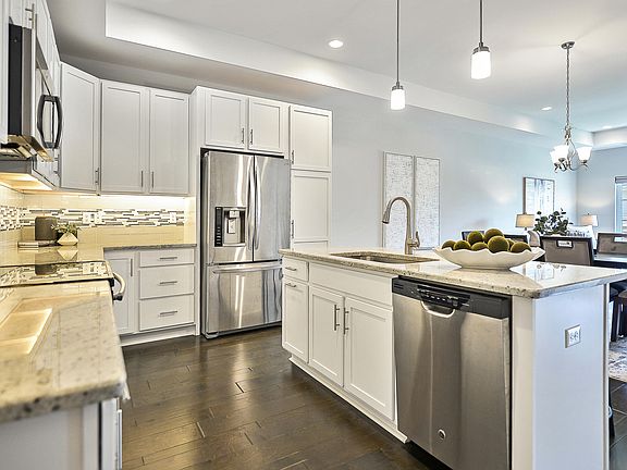 3rd image of 5539 Arbor Chase Dr