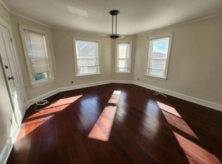 426 Hope St #3, Fall River, MA 02721