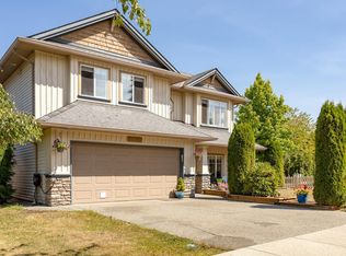 23785 116th Ave, Maple Ridge, BC V4R 2V5