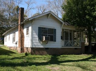 16 Glade Circle Dr, Laurel, MS 39443