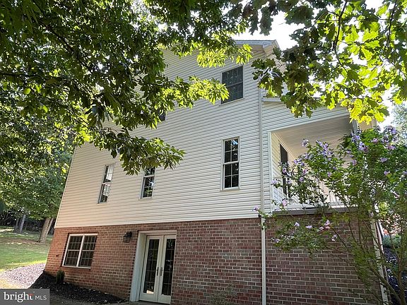 3rd image of 16313 Harwood Dr SW