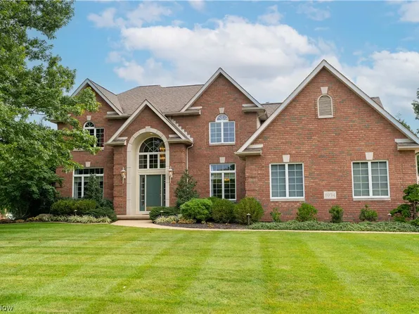 6374 Shenandoah Ave NW, Canton, OH 44718